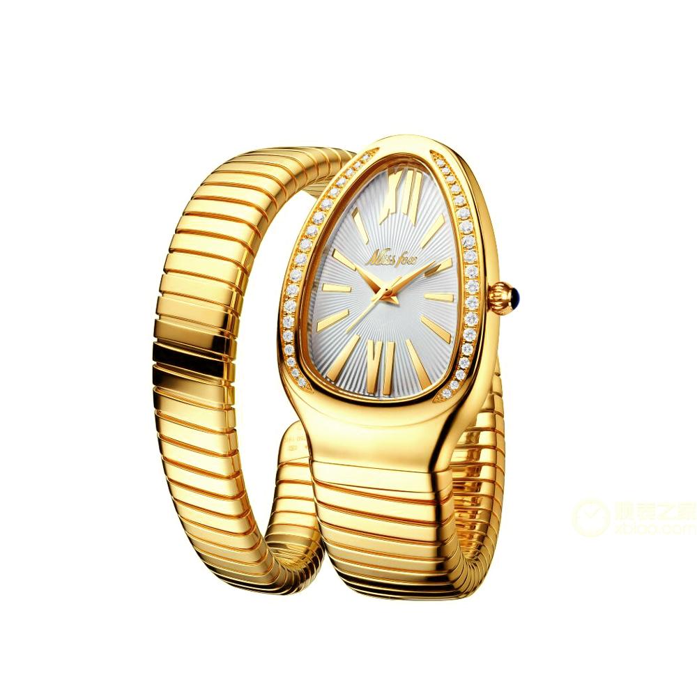Relógio feminino dourado Miss Luxe com detalhes brilhantes e acabamento sofisticado