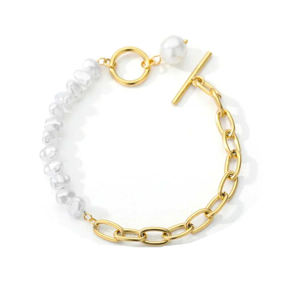 Pulseira feminina com pérolas sintéticas e acabamento dourado, acessório delicado e sofisticado para mulheres