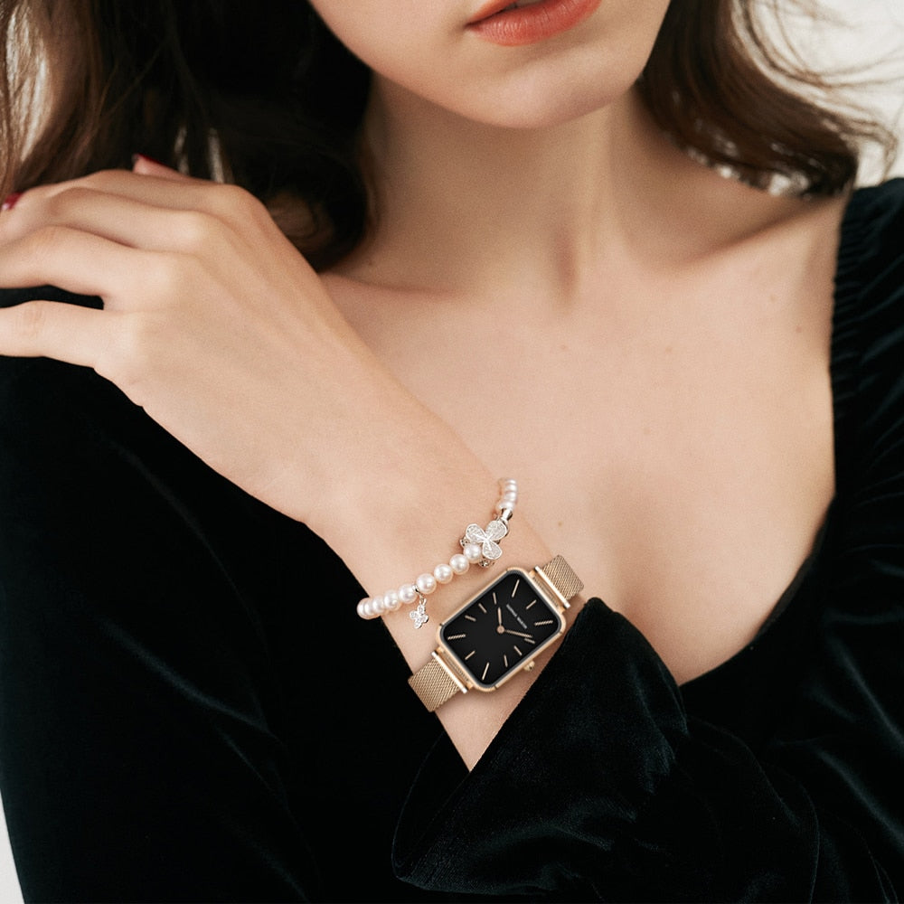Relógio feminino com mostrador geométrico moderno e mecanismo quartz, pulseira fina dourada
